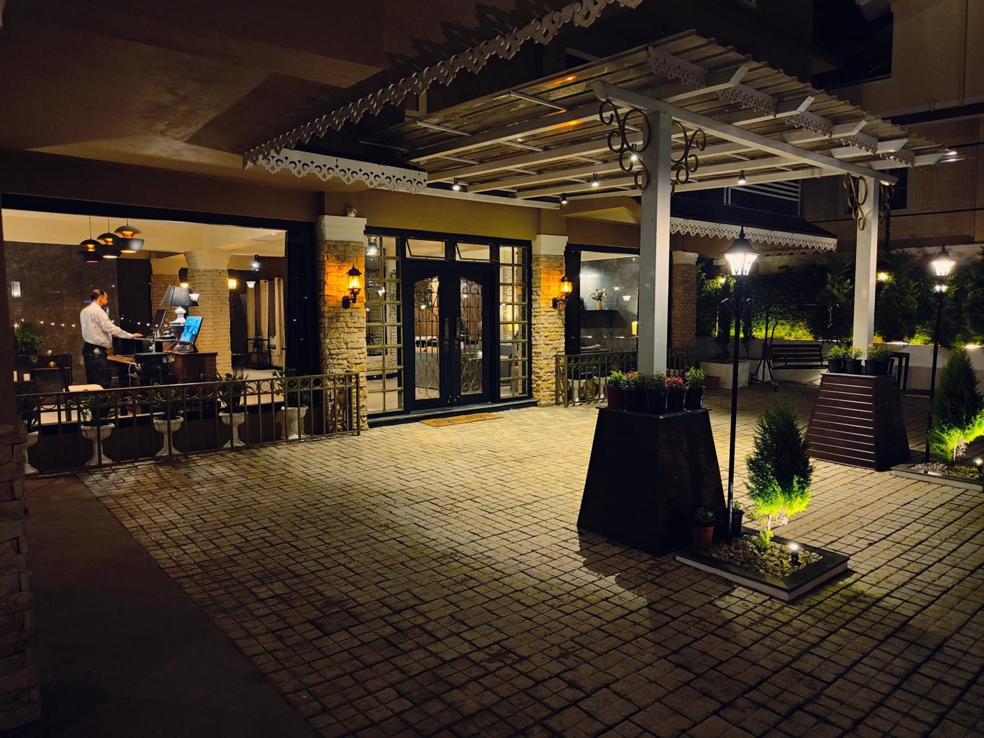 Hotel Acropolis Shillong Extérieur photo